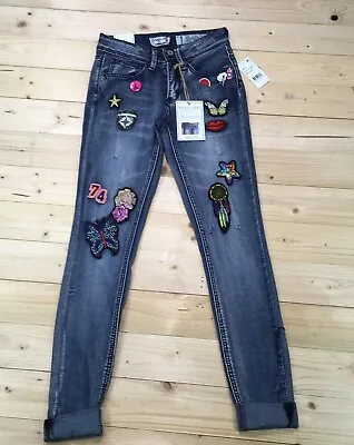 £26.70 • Buy Indigo Rein Embellished Midrise Ankle Jeans Size 1 NWT Stretch Patches Pins