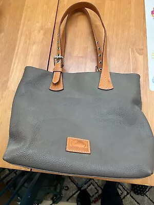 EUC Dooney And Bourke Patterson Pebbled Leather Taupe Tote Purse Bag CLEAN • $72