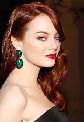$3.99 • Buy Emma Stone Looking Sideways 8x10 Picture Photo Print