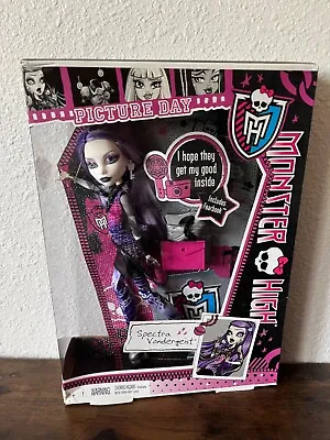 Monster High Spectra Vondergeist Doll Picture Day Fearbook Mattel NIB • $89.95