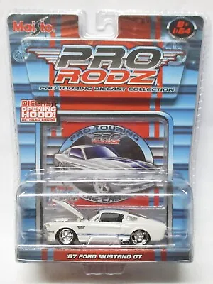2005 Maisto Pro Rodz '67 Ford Mustang Gt White Combined Shipping • $17.99