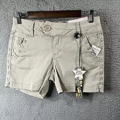 Free Style Revolution Womens Short Jean Size 5 Junior Khaki Chino Cotton Casual • $8.50