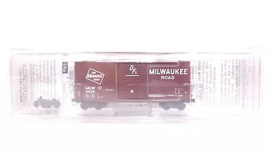 MTL Micro Trains N MILW Milwaukee 40' Sngl Door Hy-Cube Train Box Car 101 00 020 • $26.24
