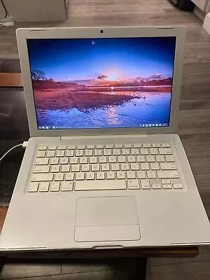 Apple MacBook With Linux Mint Core 2 Duo 6 GB RAM 120 GB SSD *Bad Battery* • $103.45