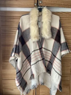 £8.50 • Buy Ladies River Island Cape With Fur Trim Bnwt One Size Fits XL 