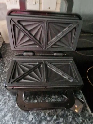 £3.20 • Buy Breville Deep Fill Sandwich Toaster