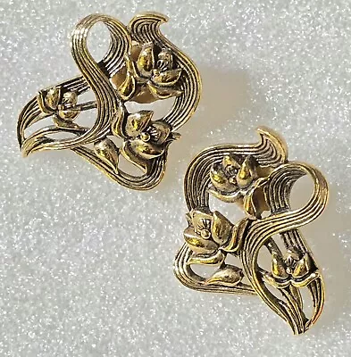 Vintage Art Nouveau Style Swirls & Flowers Floral Pierced Earrings • $7.99