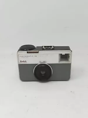 Vintage Kodak Instamatic 32 Film Camera • £11.99