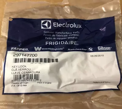 $6.99 • Buy OEM Frigidaire 297147700  Freezer Door Key White