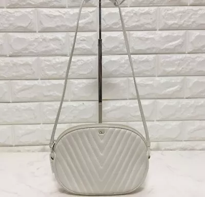 Vintage Valentino Garavani Leather Shoulder Bag Crossbody White • $178