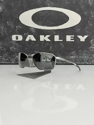 Oakley Savitar Satin Chrome/Prizm Black Polarized Lenses Sunglasses 6047-0358 • $139.99