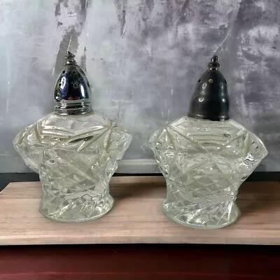 Antique Raimond Cut Clear Glass Crystal With Salt And Pepper Shakers Pair 3  In • $4.99