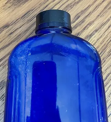 Vintage Cobalt Blue Medicine Bottle With Lid • $0.99