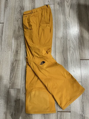 $95 • Buy The North Face Insulated Freedom Ski Pants - Women’s