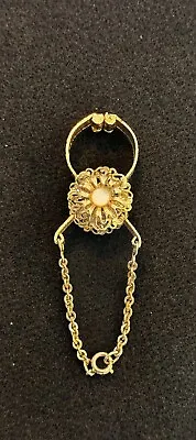 Vintage Glove Clip Holder Gold Tone With Flower Embossed Design 1940's • $18.99