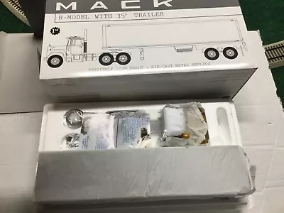 1999 First Gear Campbell Express R Model Mack With Trailer   #19-2390 NIB • $99