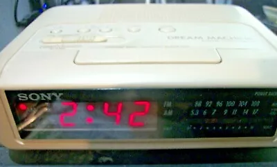 Vintage Sony Dream Machine Digital Clock Radio/Alarm #ICF-C240 Battery Back Up • $17.99