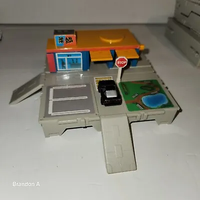 Micro Machines Travel City Body Shop Complete 1987 Galoob Free Shipping  • $21.99