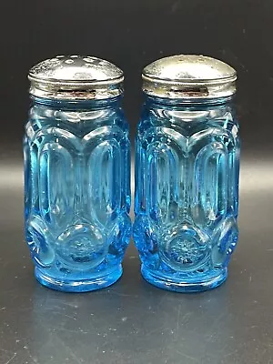 Vintage LE Smith Moon And Star Colonial Blue Salt And Pepper Shakers 4” EAPG • $25