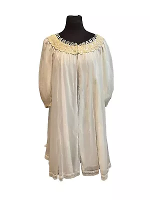 Vintage Claire Sandra By Lucie Ann Peignoir Robe/Nightgown Ivory Beaded Sz P • $22.99