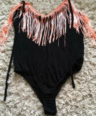 £4 • Buy Boohoo Black Halter Neck Body Size 12 Peach Fringing