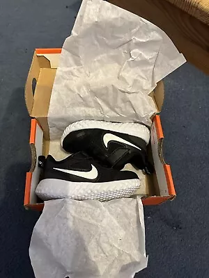 Nike Air Revolution Baby Trainers NIKE Trainers Shoes Size Infant 4.5 Uk • £2