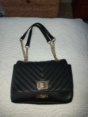 £10 • Buy Carvela Kurt Geiger Black Chain Strap Bag