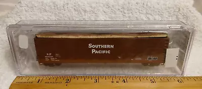 SOUTHERN PACIFIC Flat Side Woodchip Car SP 355191 By Deluxe Innovations170306 • $24.75