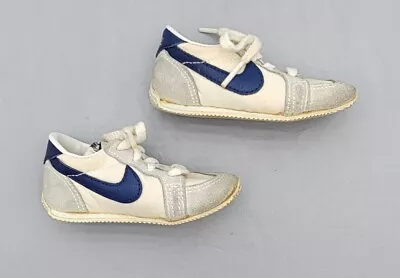 Original Old Vintage 1982 Nike Size 5.5 Baby Shoes White & Blue Marked 821101 KC • $76.43