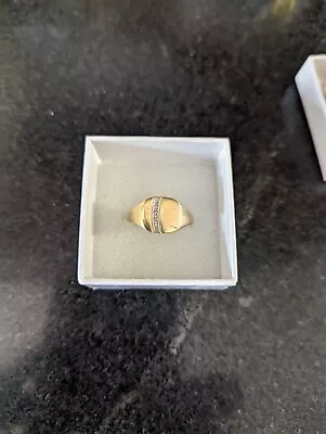 Vintage Mens 9ct Yellow Gold With Diamond  Signet Ring Size T • £115