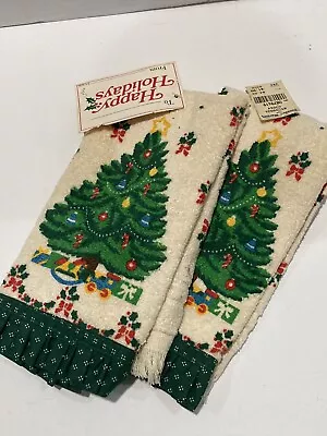 VTG Set Of 2 Christmas Holiday Hand Towels. • $8