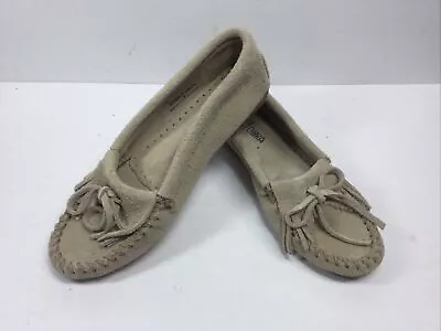 $22.95 • Buy Minnetonka Women's Kilty Hardsole Moccasins 408T Beige Driving Shoes Size 6.5
