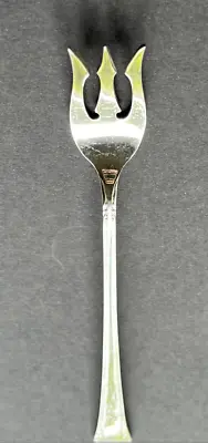 International Silver Co. ~ Sterling Pickle / Olive Fork ~ Serenity ~ No Monogram • $21.95