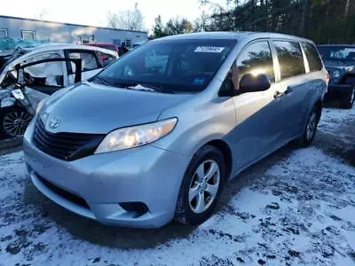 Used Front Left Seat Belt Fits: 2011 Toyota Sienna Bucket Driver Retractor 4 Cyl • $125