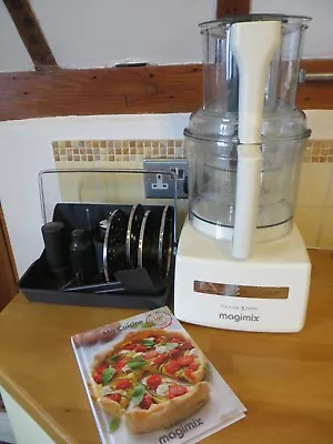 Magimix CS 5200XL 15 Cups Food Processor Food Processor & Accessories (Cream) • £169.95