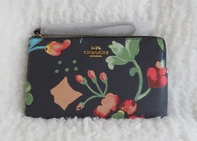 Coach Dreamy Floral Print Large Corner Zip Wristlet (Midnight) - NWT (C8696) • $64.99