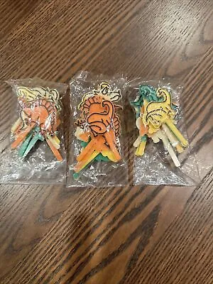 36 VINTAGE CAKE DECORATION CUPCAKE TOPPERS Lot Big Mix Of Toppers Dinosaurs N • $12.99