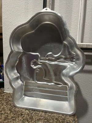 $29.95 • Buy Wilton Peanuts SNOOPY Flying Ace Red Baron Dog Cake Pan Party Mold 2105-1319