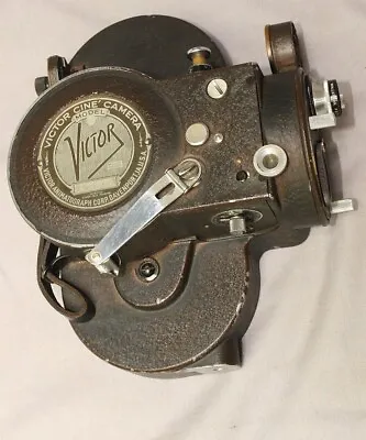 Running Old Victor Cine Model 4 16mm Movie Camera W/ Wood Case • £82.04
