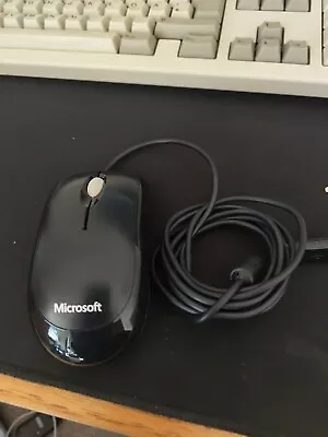 Microsoft 4YH-00007 Basic Optical Mouse - Black • £4