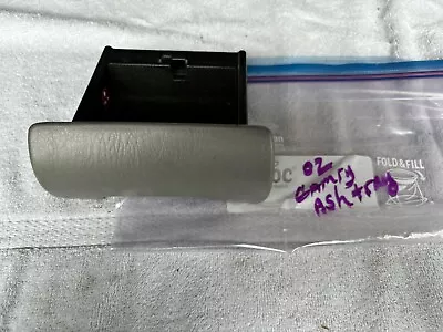 02-06 Gray Toyota Camry Dash Panel Coin Pocket Holder Tray Storage 55408-AA010 • $11.55