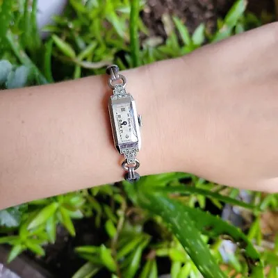 *RARE* Vintage Art Deco Dainty Classic Silver Watch • $59.99