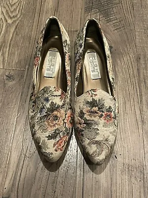 Vintage 90s Cottagecore Victorian Tapestry Kitten Low Heel Shoes Size 10  Floral • $39.99