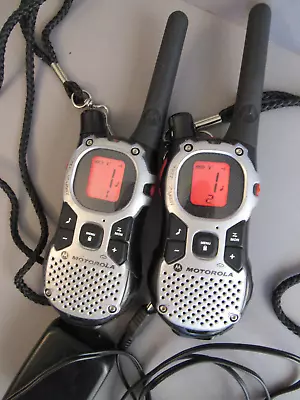 Set Of 2 Motorola Talkabout MJ270R Two Way Radios / Walkies Talkies • $24.99