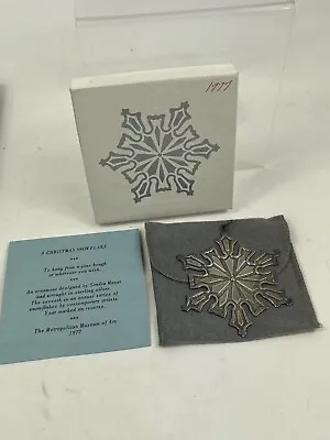 1977 Metropolitan Museum Of Art NY MMA Sterling Silver Snowflake Ornament • $99