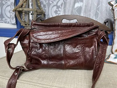 Vintage Brown Leather Flap Crossbody Handbag Front Pocket Multi-Compartment Bag • $38.99