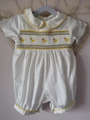 £15.99 • Buy Rachel Riley Embroidered Hand Smocked Chick Romper Age 6 Months