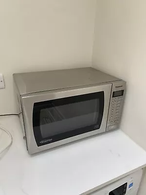 Panasonic NN-ST479S BPQ 900w Microwave Oven • £10