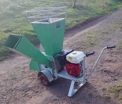 £550 • Buy Herkules Pro 4000 Chipper Shredder 9HP Honda GX270 Engine 3  Max Chipping