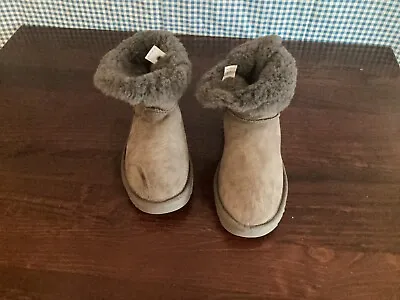 Women's UGG Mini Bailey Bow II Winter Boot Grey Suede. 100% Authentic Pre-owned • $4